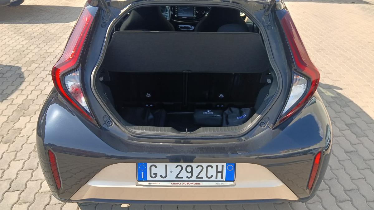 Toyota Aygo X 1.0 VVT-i 72 CV 5 porte Trend